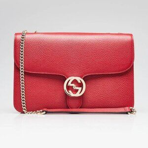 Gucci Red Pebbled Leather Interlocking G Medium Shoulder Bag